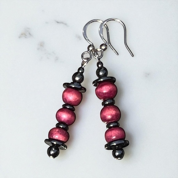 Hand crafted purple wood & hematite beaded earrings - Picture 1 of 9